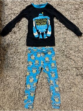 Simple Blue Robot 'Hugging Machine' Kids Pajama Set